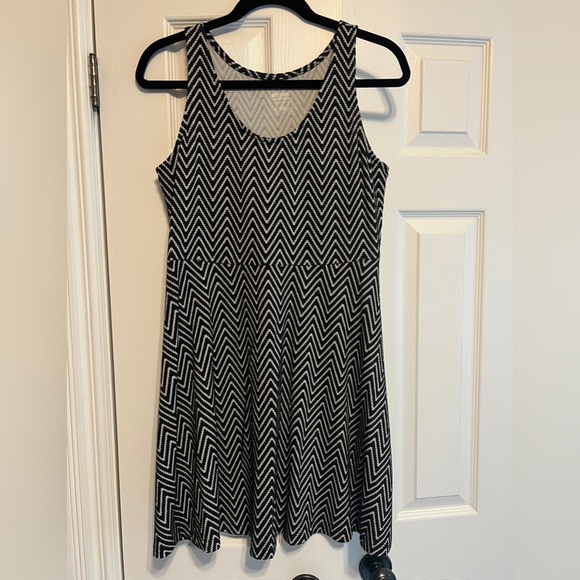 Mossimo Black/ White Dress - Picture 1 of 5